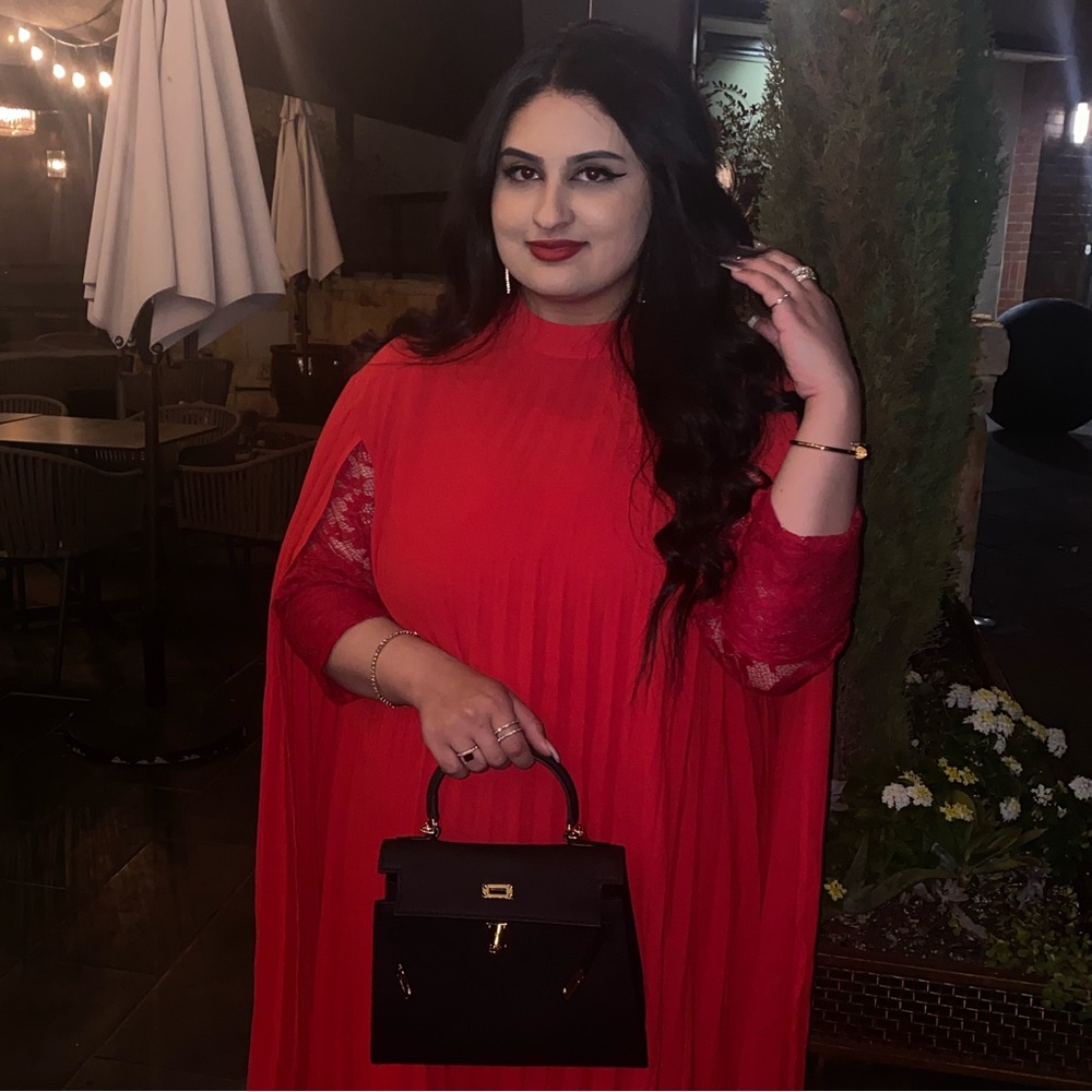 Meet your Posher, Zara
